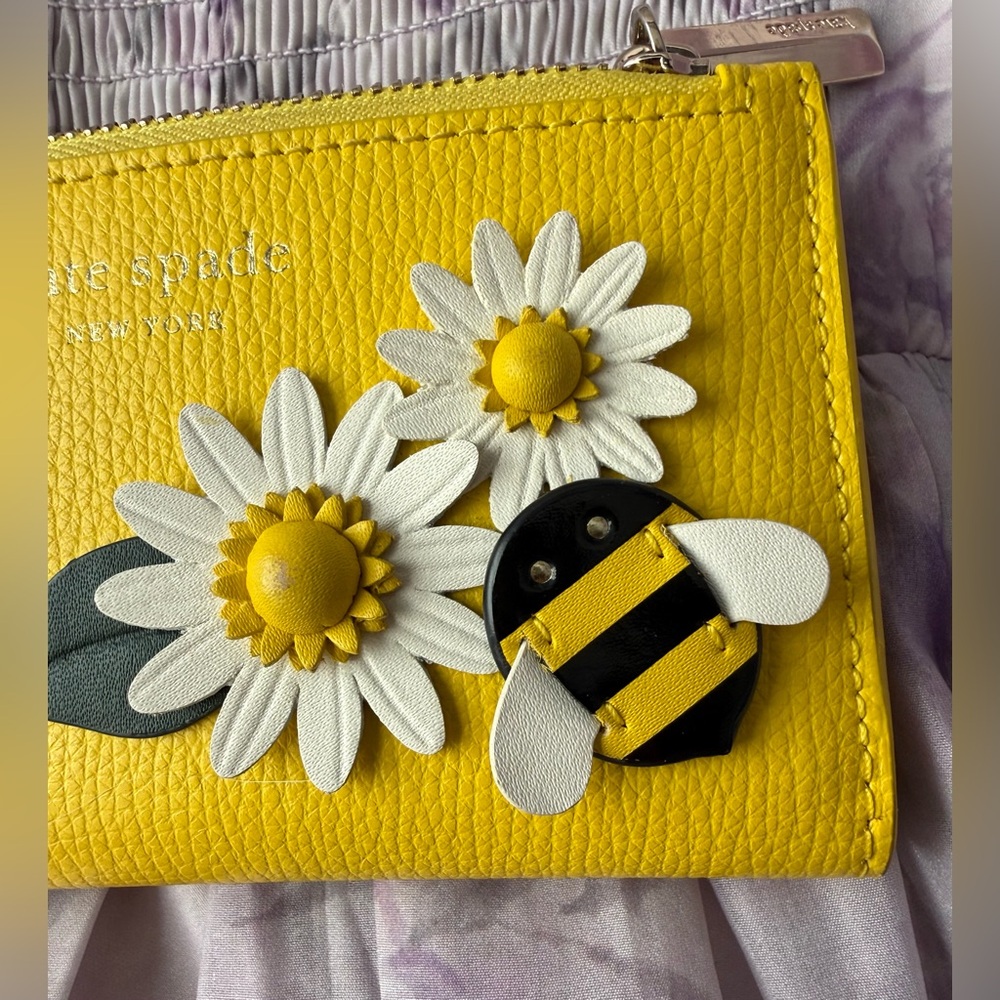 Kate Spade Buzz Small Slim Bifold Wallet - Picture 3 of 16